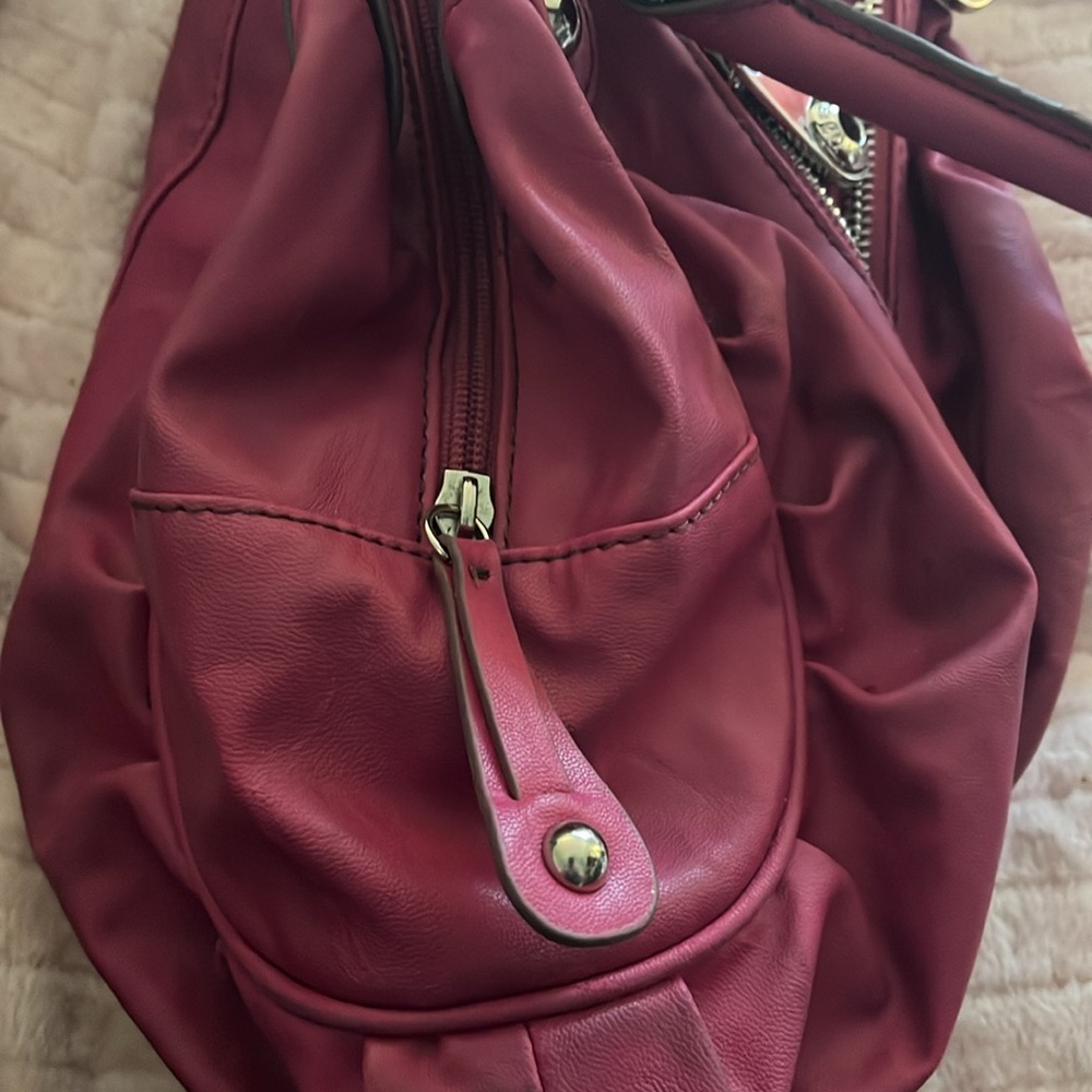 Nine & Co fuschia shoulder bag - Picture 9 of 9